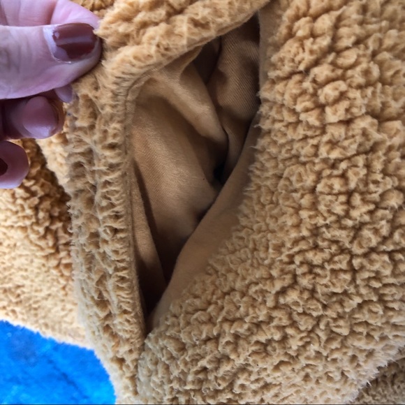 Urban Outfitters Fila Cozy Sherpa Half-Zip Sweatshirt - Picture 9 of 10